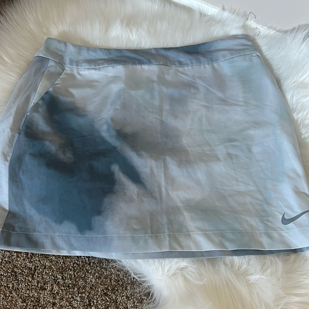 NWOT NIKE SKIRT